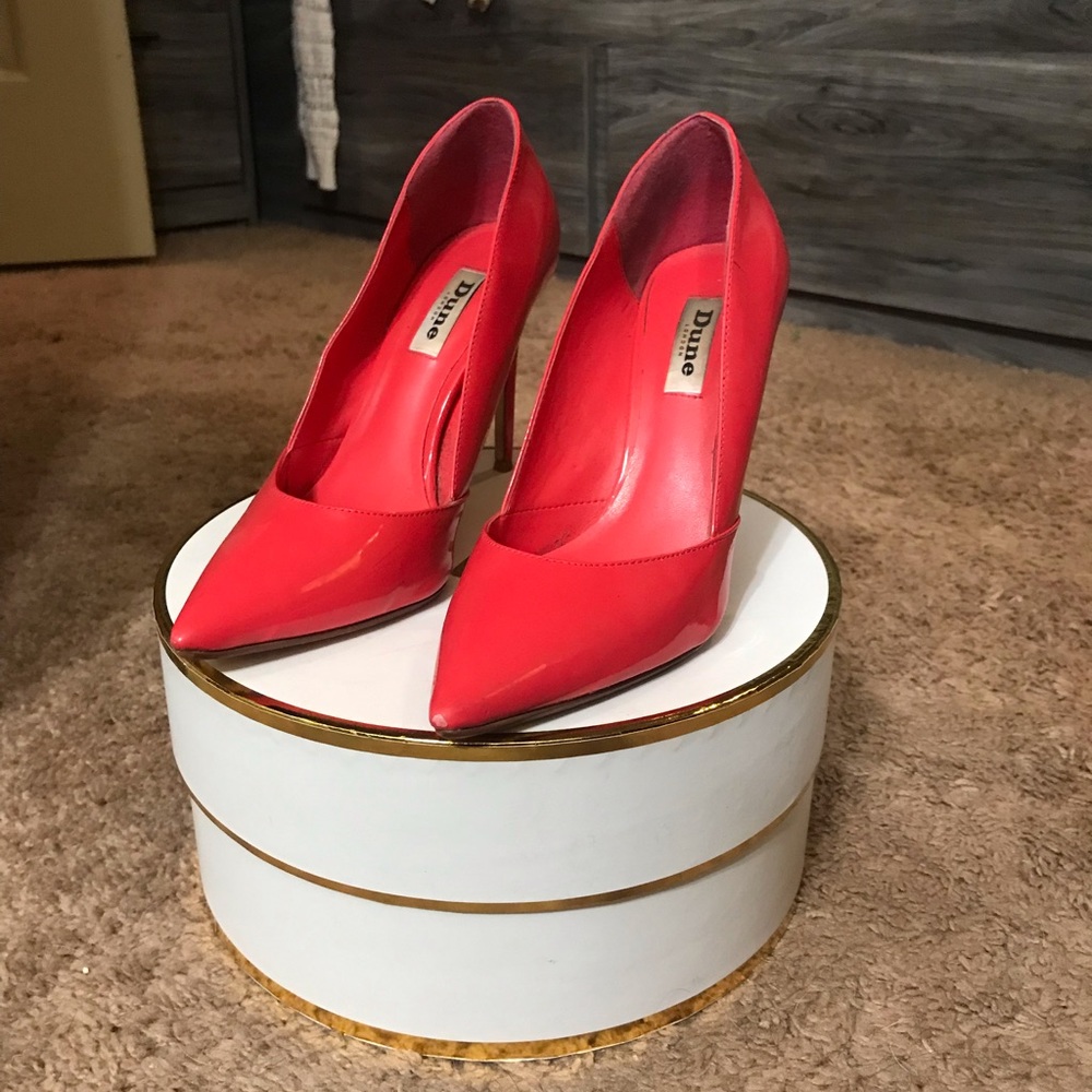 Dune Hot Pink Patent Leather Pointed Toe Pumps